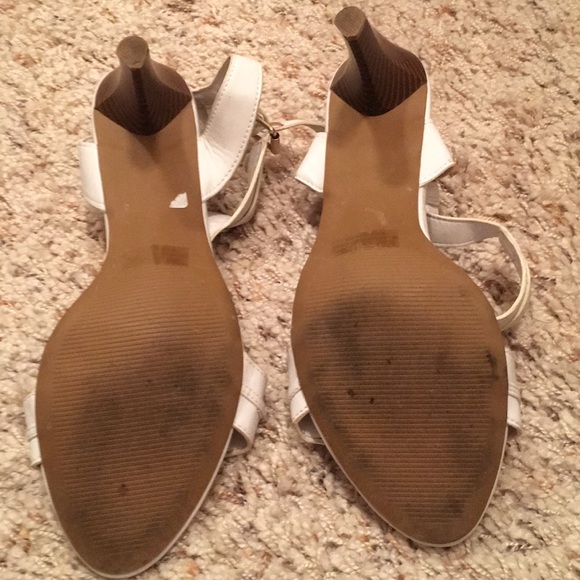 Heels - Picture 2 of 2